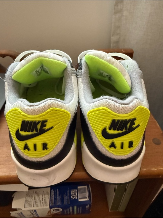Nike Men\'s Grey and Neon Yellow Air Max 90 Athletic Sneakers main image 6